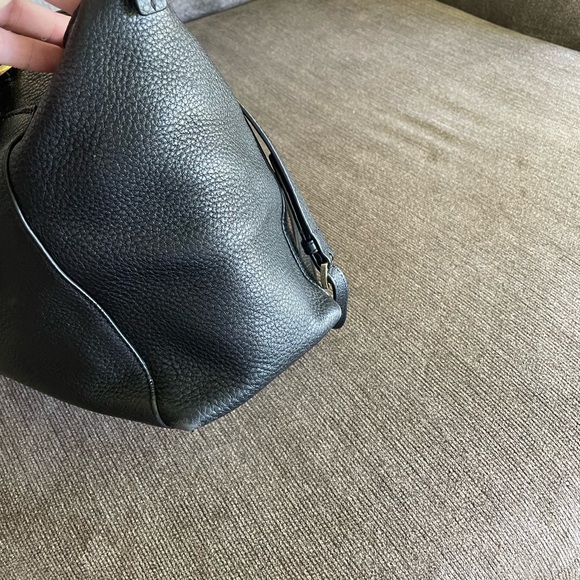 Michael Kors Riley large black pebbled leather crossbody handbag satchel! - Picture 4 of 16